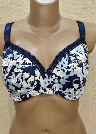 Красивый бюстгальтер мягкий на косточках uk40e/f eur90e/f.