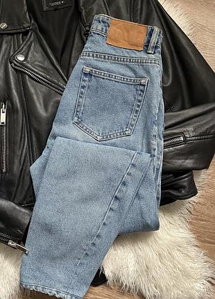Джинсы mom zara