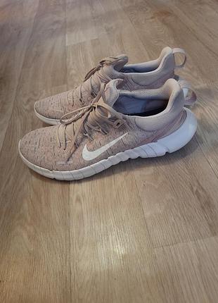Кроссівки nike для бігу 5.0