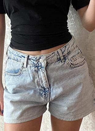 Світлі джинсові шорти it’s basic (s/m, розмір 38)