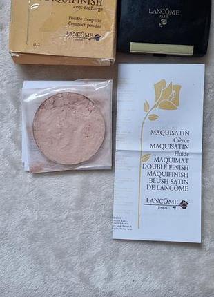 Винтажная упаковка компактной пудры lancôme maquifinish (с запасным блоком/рефиллом) в оттенке 012. это классический продукт