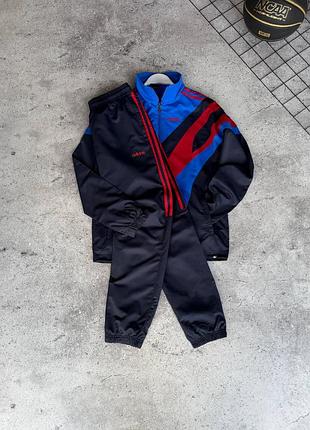 Спортивный костюм adidas