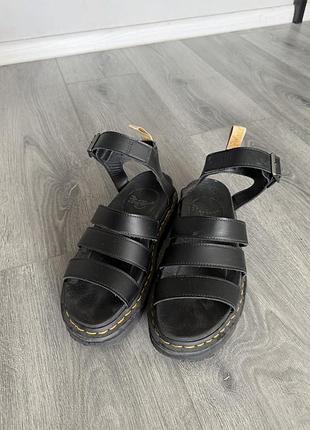 Dr martens жіночі босоніжки