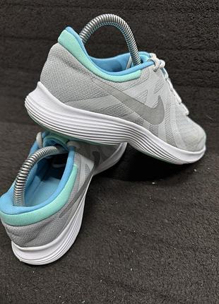 Кроссовки женские nike