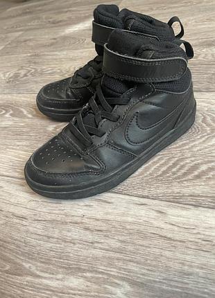 Кросівки nike