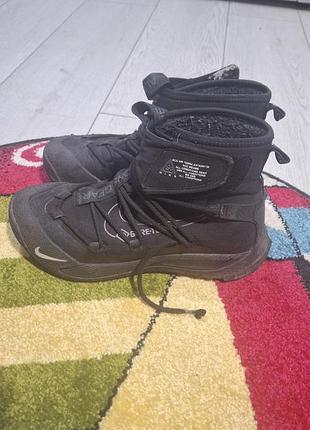 Взуття на зиму від nike acc