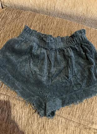 Вельветові короткі шорти urban outfitters