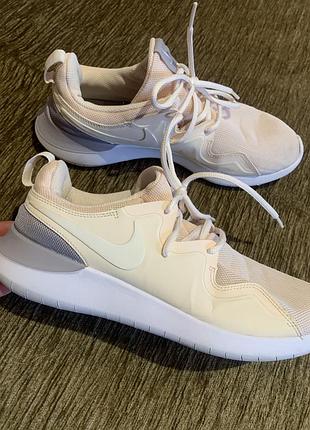 Брендові легкі кросівки nike