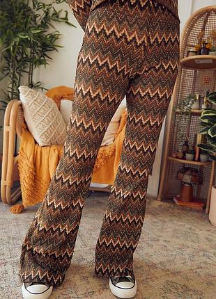 Вʼязані брюки з люрексом urban outfitters xs, s