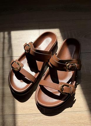 Шльопки zara