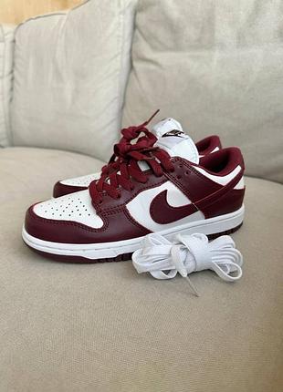 Кросівки nike dunk low bordo white