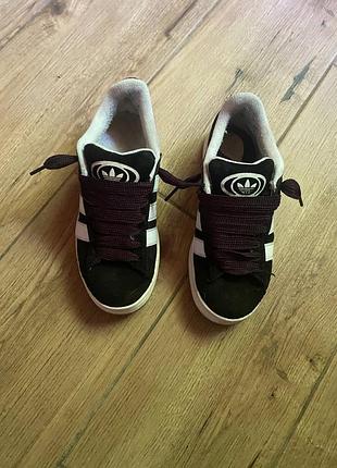 Adidas campus