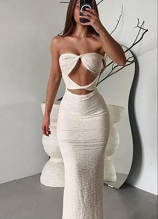 Распродажа платье prettylittlething с вырезами