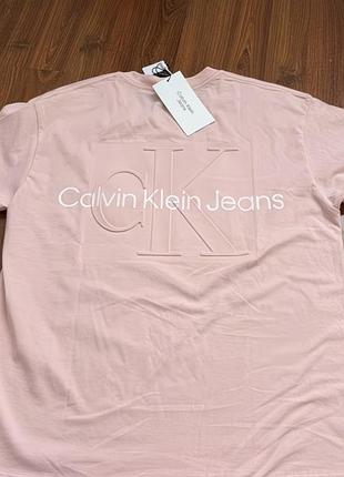 Футболка жіноча calvin klein рожева
