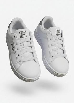 Белые кроссовки fila (оригинал).