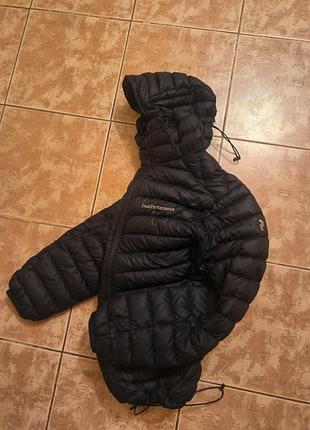 Peak performance primaloft hooded puffer jacket black men's size s insulates