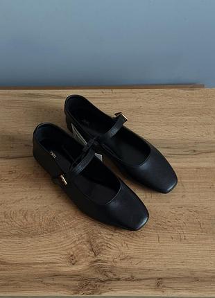 Чорні шкіряні балетки zara