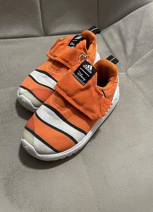 Кросівки adidas disney дитячі, помаранчеві