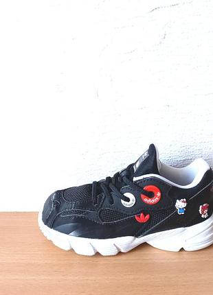 Суперовые кроссовки adidas 26 р. стелька 16,3 см.