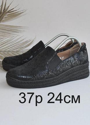 Шкіряні туфлі мокасини