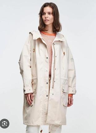 Levi's оверсайз плащ парка дождевик ветровка молочного цвета