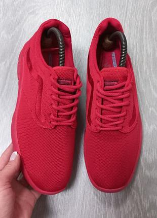 Женские кроссовки van's