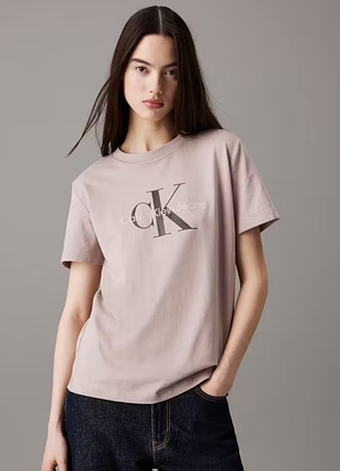 Бавовняна рожева футболка з логотипом на грудях ✨ calvin klein ✨ футболка з малюнком бавовна з лого