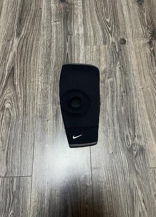 Наколінник ортопедичний для сустава nike pro