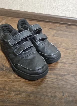 Кеди adidas на хлопця