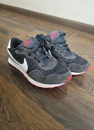Кросівки на хлопця nike