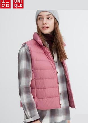 Ультралегкий пуховый жилет uniqlo