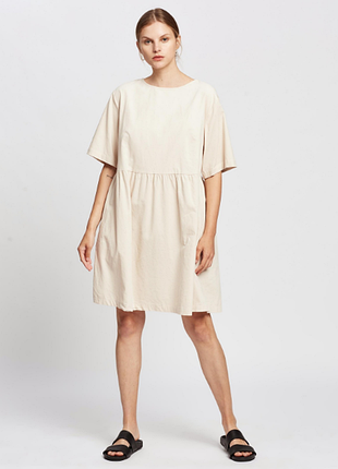 Нежное фактурное платье h&amp;m в белом цвете