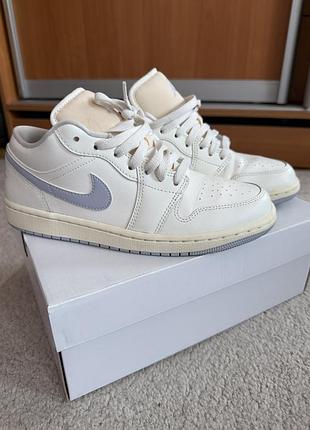 Кросівки жіночі jordan 1 low white