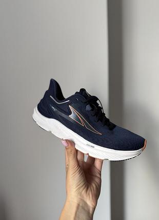 Жіночі кросівки altra torin 6