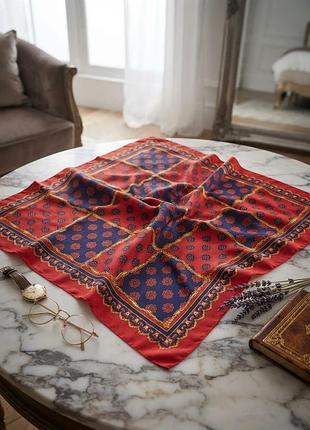 Элегантный шелковый платок для нагрудного кармана (pocket square)