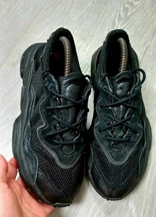 Жіночі кросівки adidas ozweego