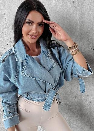 Стильна пряма джинсова куртка oversized