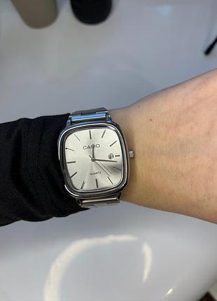 Чоловічий годинник casio quartz