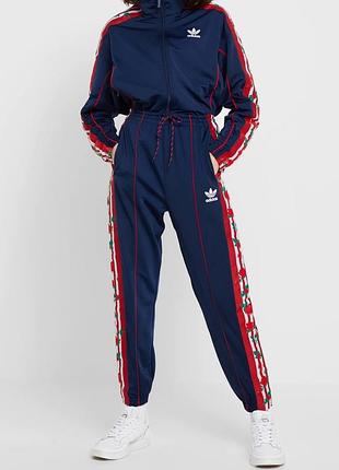 Жіночий спортивний костюм adidas originals жіночий
