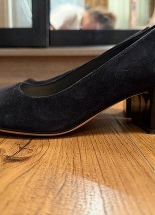 Чорні туфлі clarks cushion soft 36,5/37