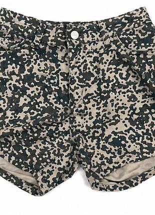 Шорти carhartt wip із камуфляжним принтом camo stain.