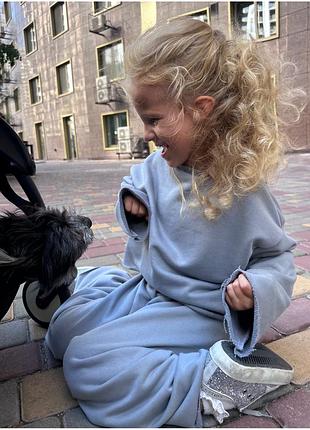 Костюм дитячий zara  в стилі,виконан приємної трьонитки петлі,гарна посадка та розмір овер