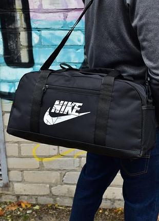 Спортивная сумка nike sports bag черная дорожная мужская / женская