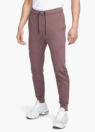 Штани чоловічі nike tech lightweight bordo dx0826-291