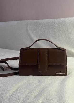 Коричнева сумка від jacquemus