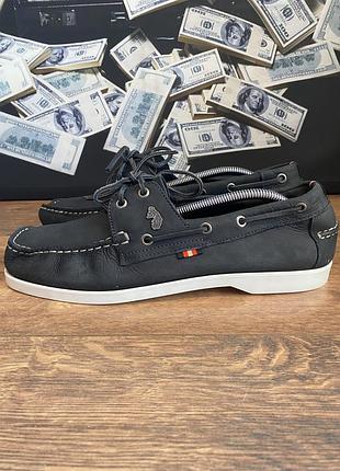 Топмайдери , u.s. polo assn.  шкіряні , мають темно чорний колір , розмір 44.