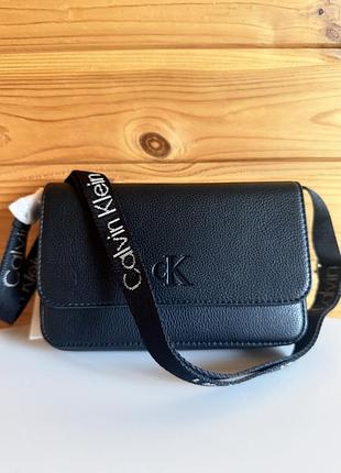 Сумка кросс-боди calvin klein