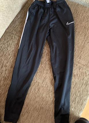 Спортивні штани nike