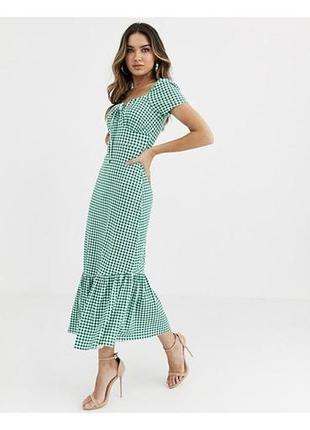 Зелено-белое платье в клетку (виши) от бренда asos.