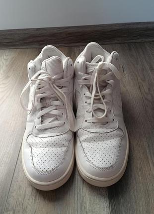 Стильные и универсальные высокие женские белые женские высокие кроссовки nike 39кросовки (хайтопы) в классическом белом цвете 39